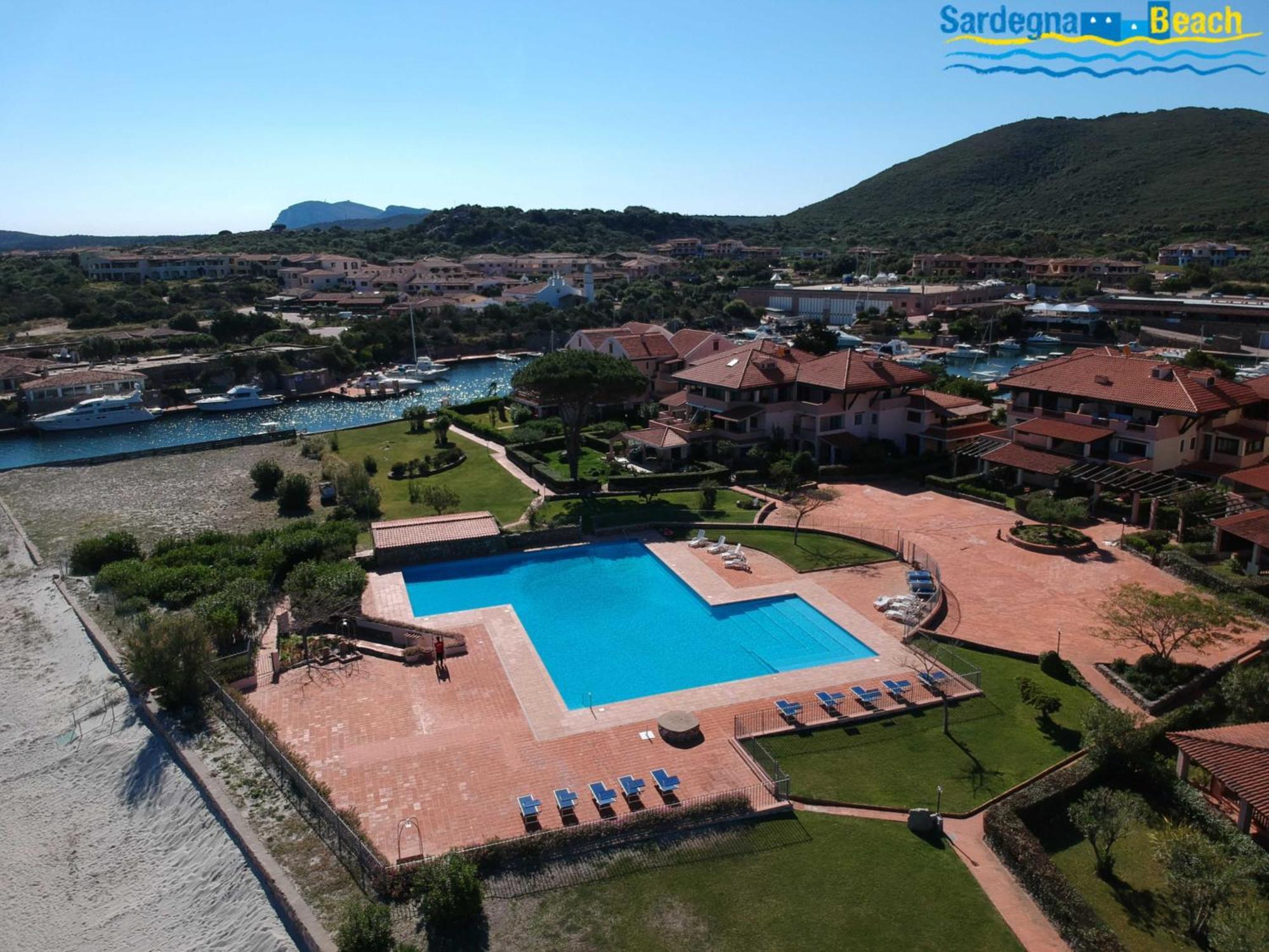 Sardegna Beach Cala Reale Маринела Екстериор снимка